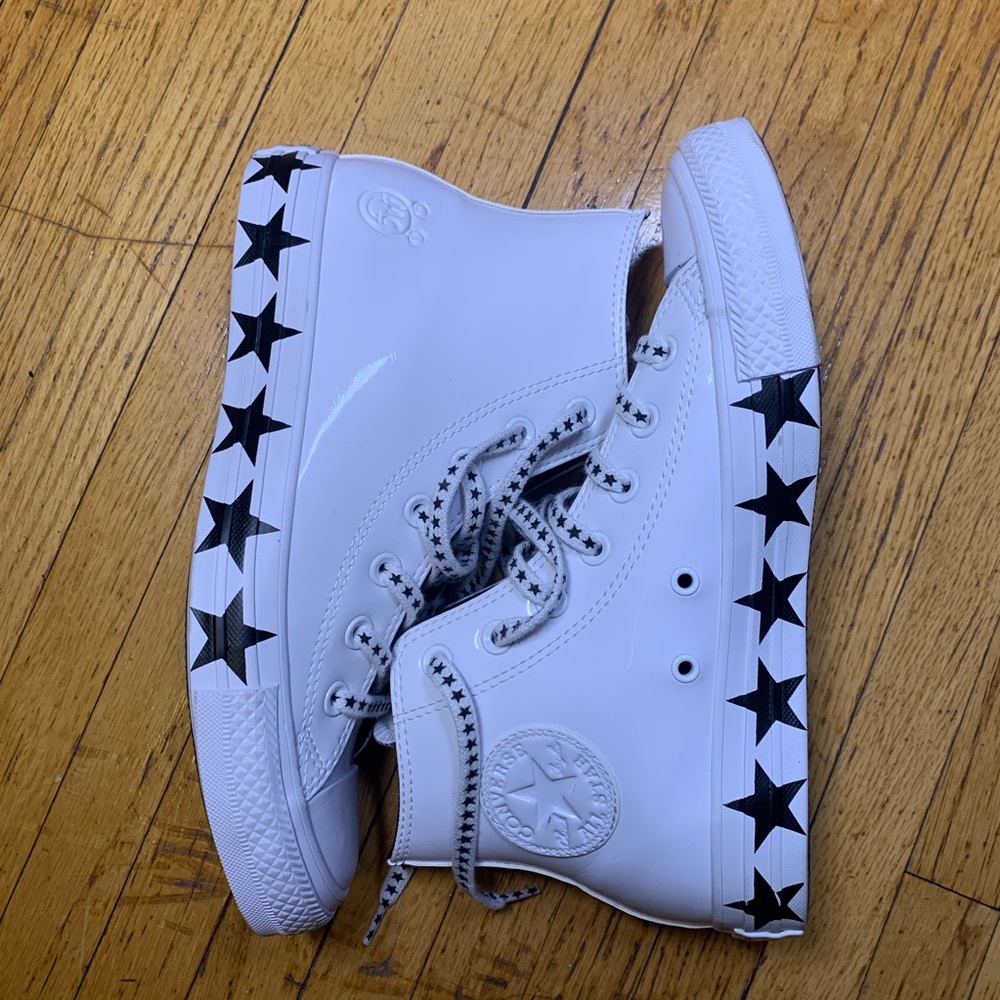 Converse X MC (Miley Cyrus) Collab